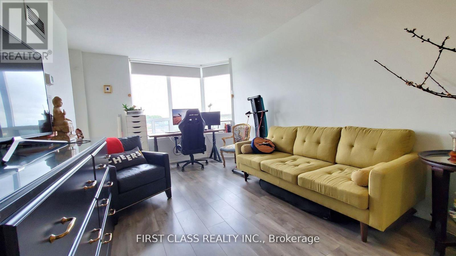 802 - 130 Pond Drive, Markham, Ontario  L3T 7W5 - Photo 18 - N13163706