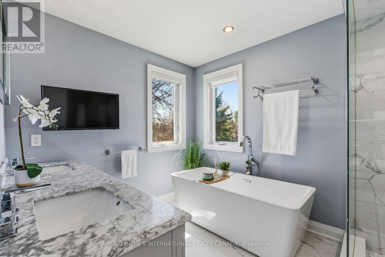 71 Burke Street, Georgina, Ontario  L0E 1R0 - Photo 32 - N13163784