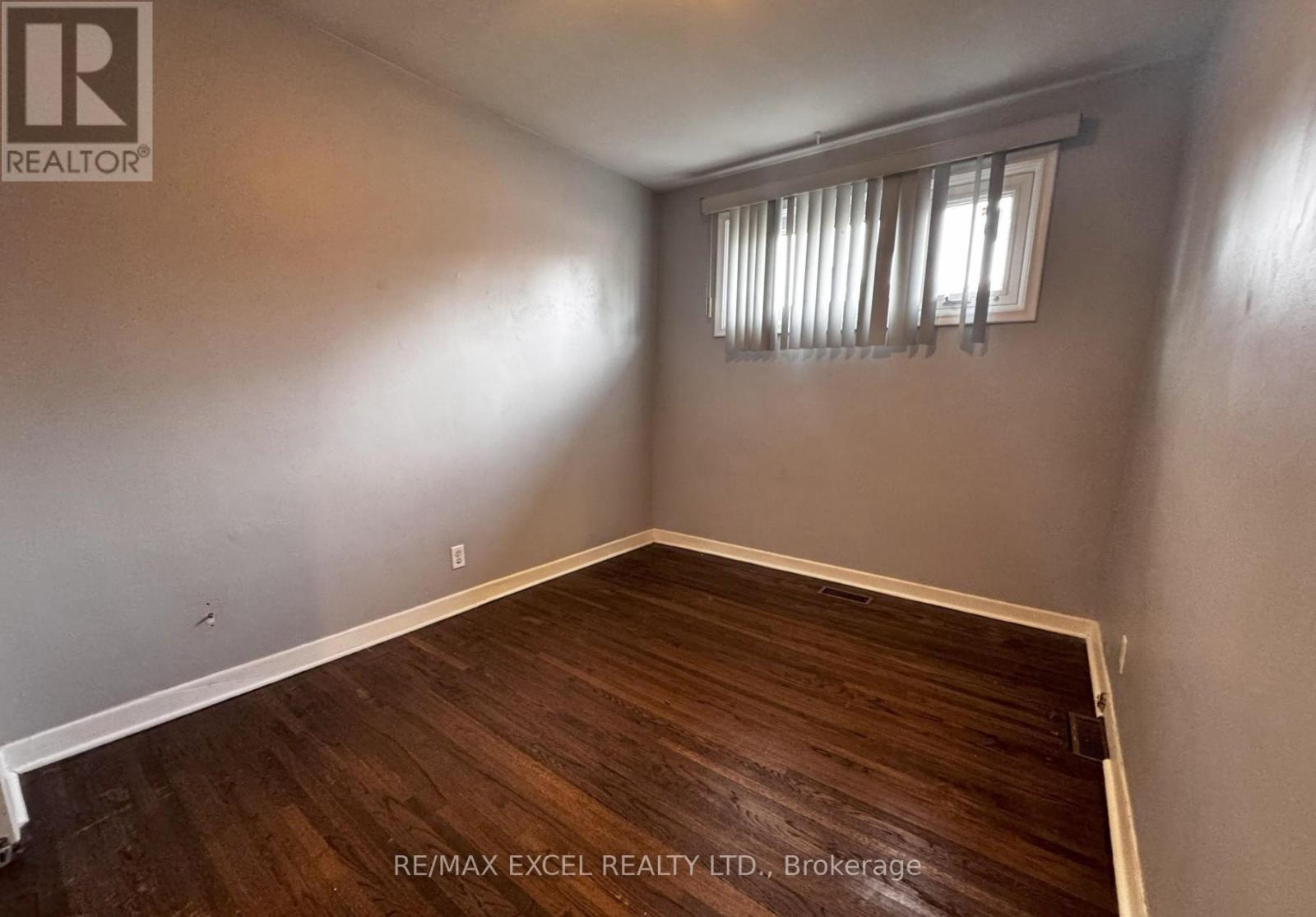 Main - 244 Demaine Crescent, Richmond Hill, Ontario  L4C 2W5 - Photo 12 - N13163786