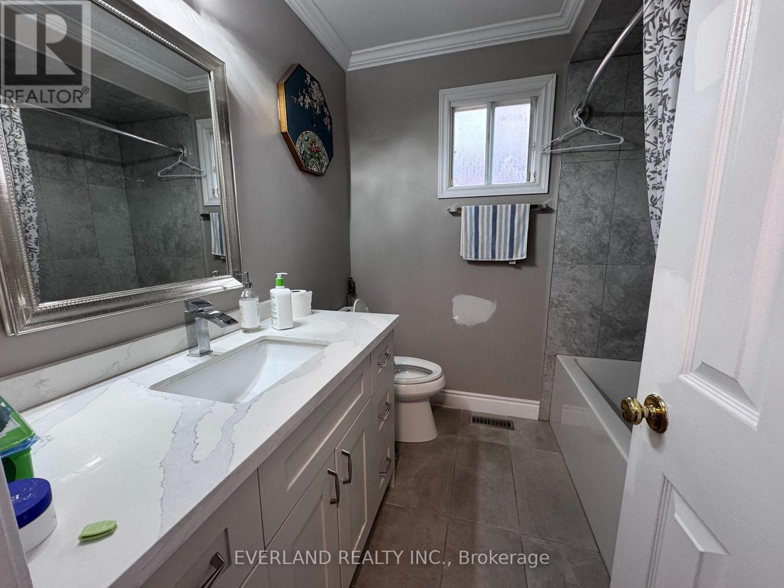 73 Cavalry Trail, Markham, Ontario  L3R 9H9 - Photo 13 - N13131558