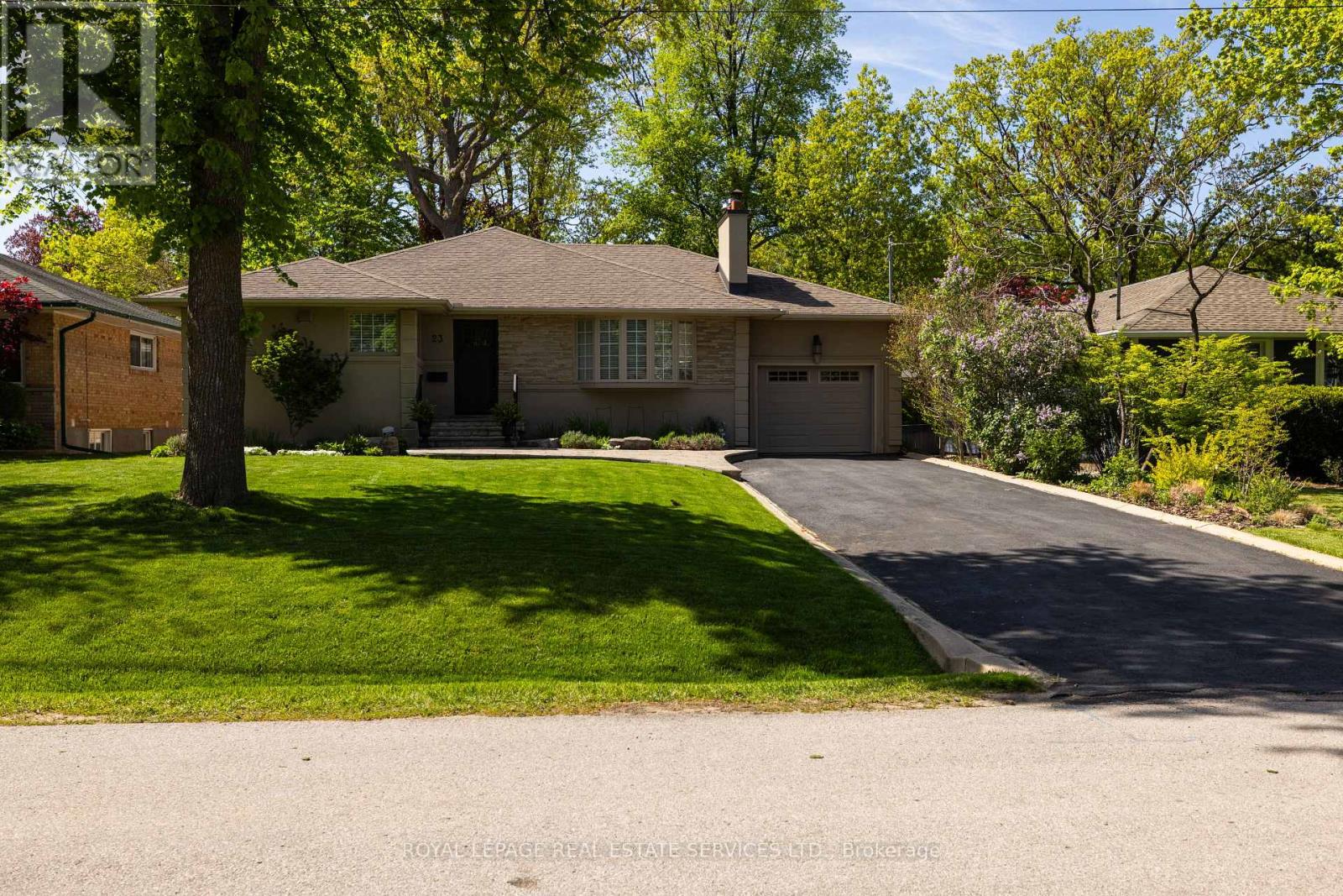 23 GLENMANOR DRIVE, Oakville, Ontario