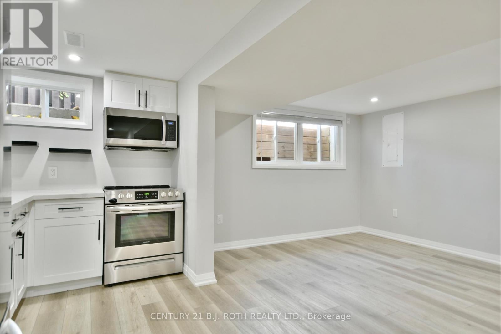 Lower - 156 Puget Street, Barrie, Ontario  L4M 4N5 - Photo 4 - S13163964