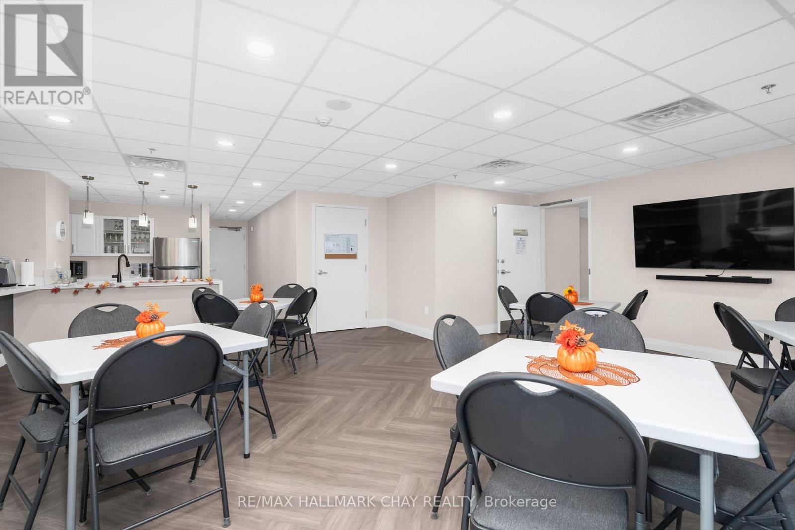 308 - 6 Toronto Street, Barrie (City Centre), Ontario L4N 9R2 - Photo 25 - S13163994