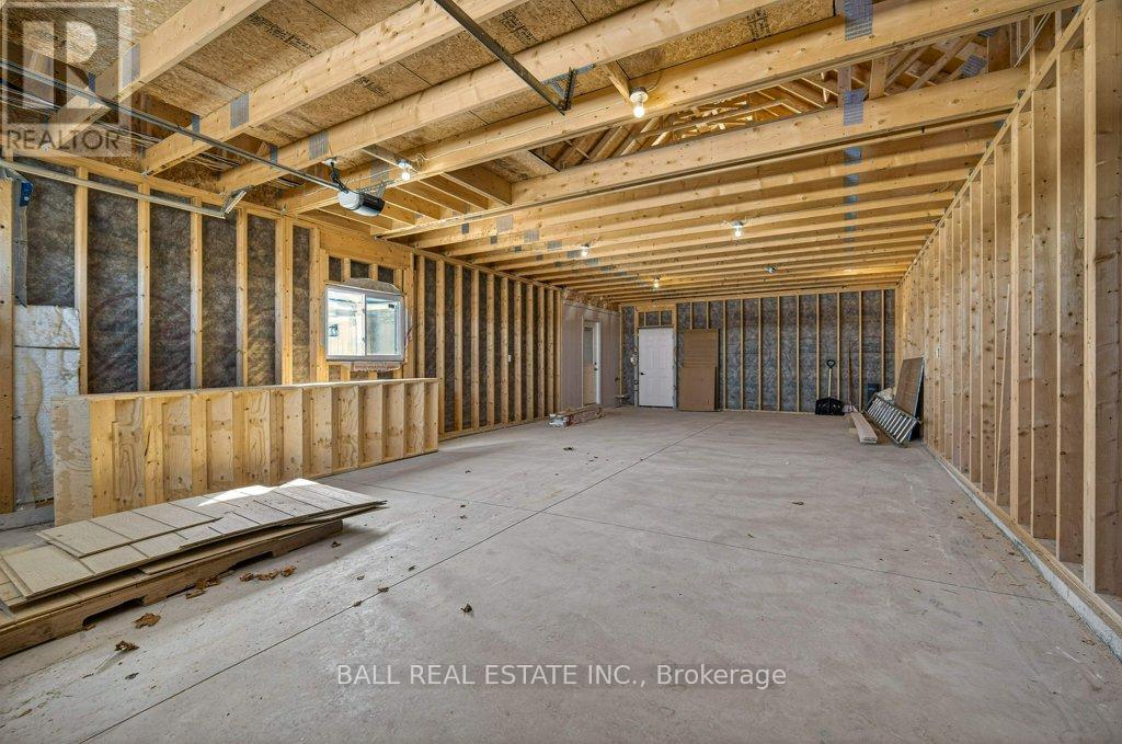 73 Lakeview Crescent, Kawartha Lakes, Ontario  K0M 1A0 - Photo 35 - X12888524