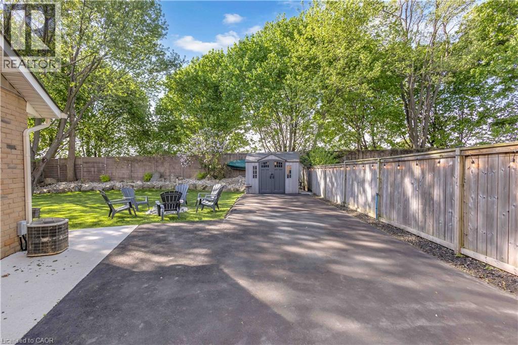 423 Knightsbridge Crescent, Ancaster, Ontario  L9G 3S4 - Photo 37 - 40832768