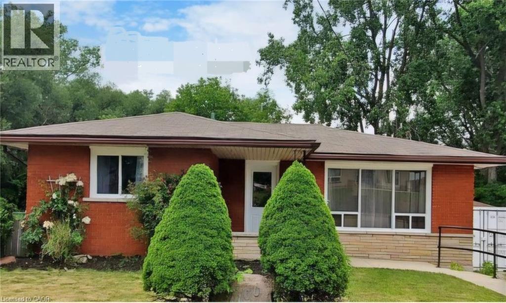 100 N Fairway Road N, Kitchener, Ontario N2A 2N5 - Photo 1 - 40832358