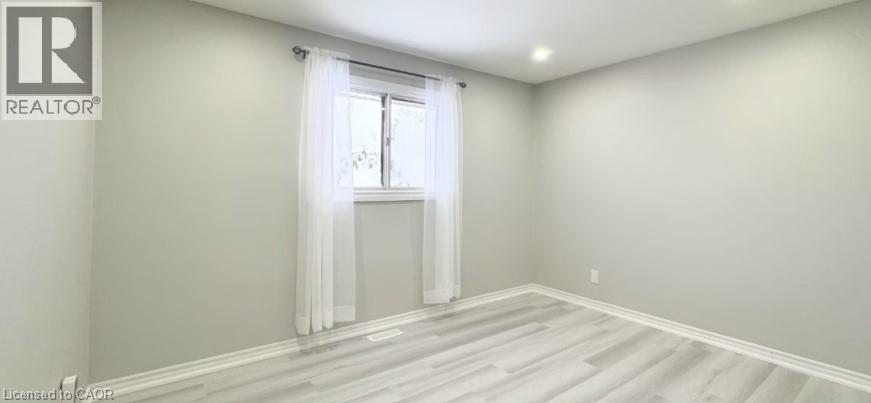 100 N Fairway Road N, Kitchener, Ontario N2A 2N5 - Photo 3 - 40832358