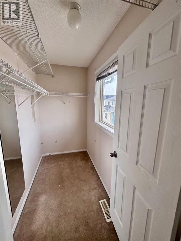 205 Mckenzie Towne Gate SE, Calgary, Alberta  T2Z 4G2 - Photo 16 - A2276192