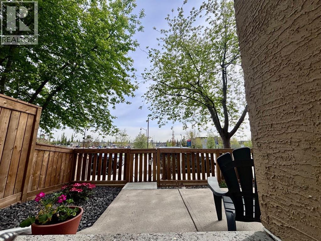205 Mckenzie Towne Gate SE, Calgary, Alberta  T2Z 4G2 - Photo 3 - A2276192