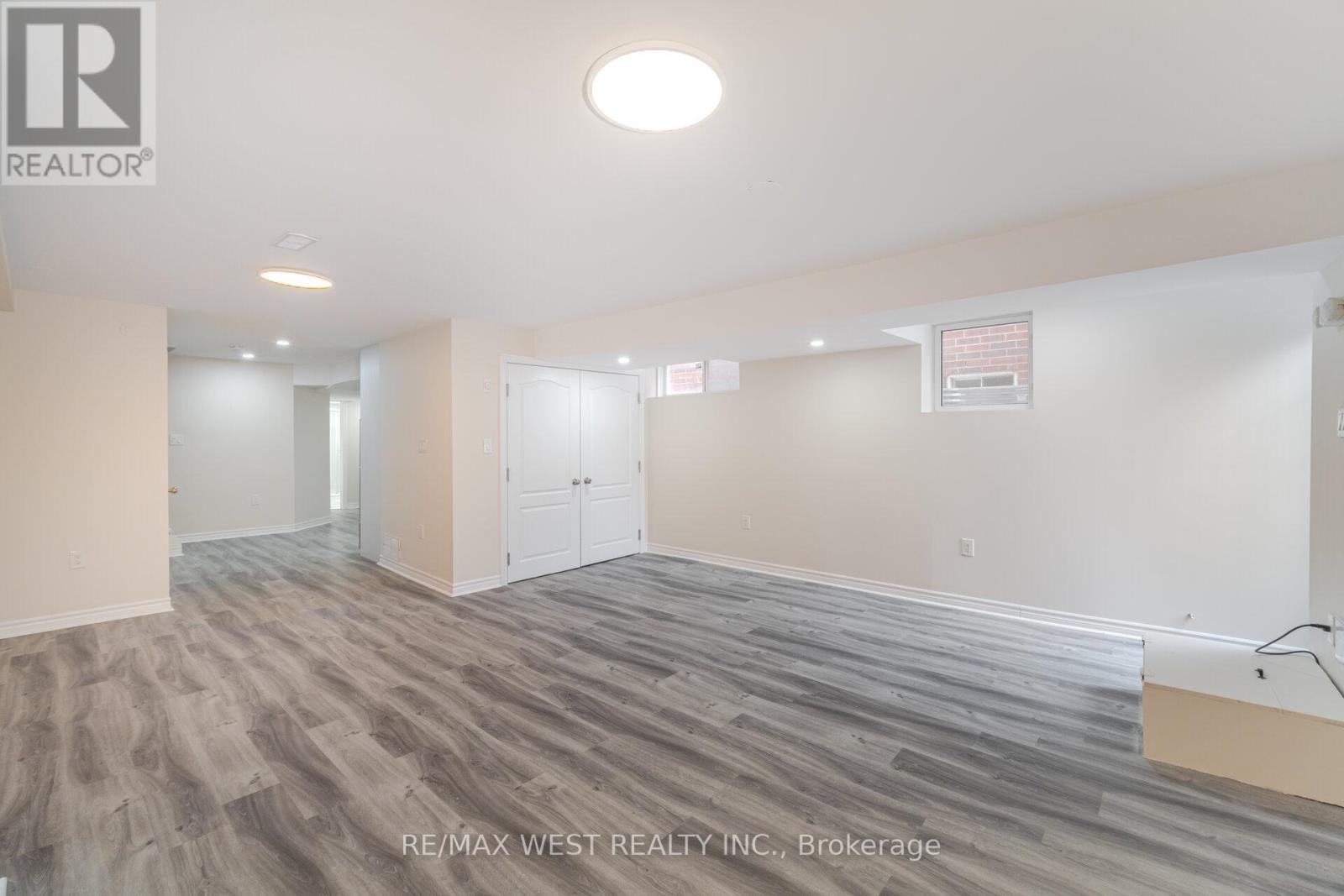 Bsmt - 1122 Hickory Hollow Glen, Mississauga, Ontario  L5W 1Z8 - Photo 12 - W13163772
