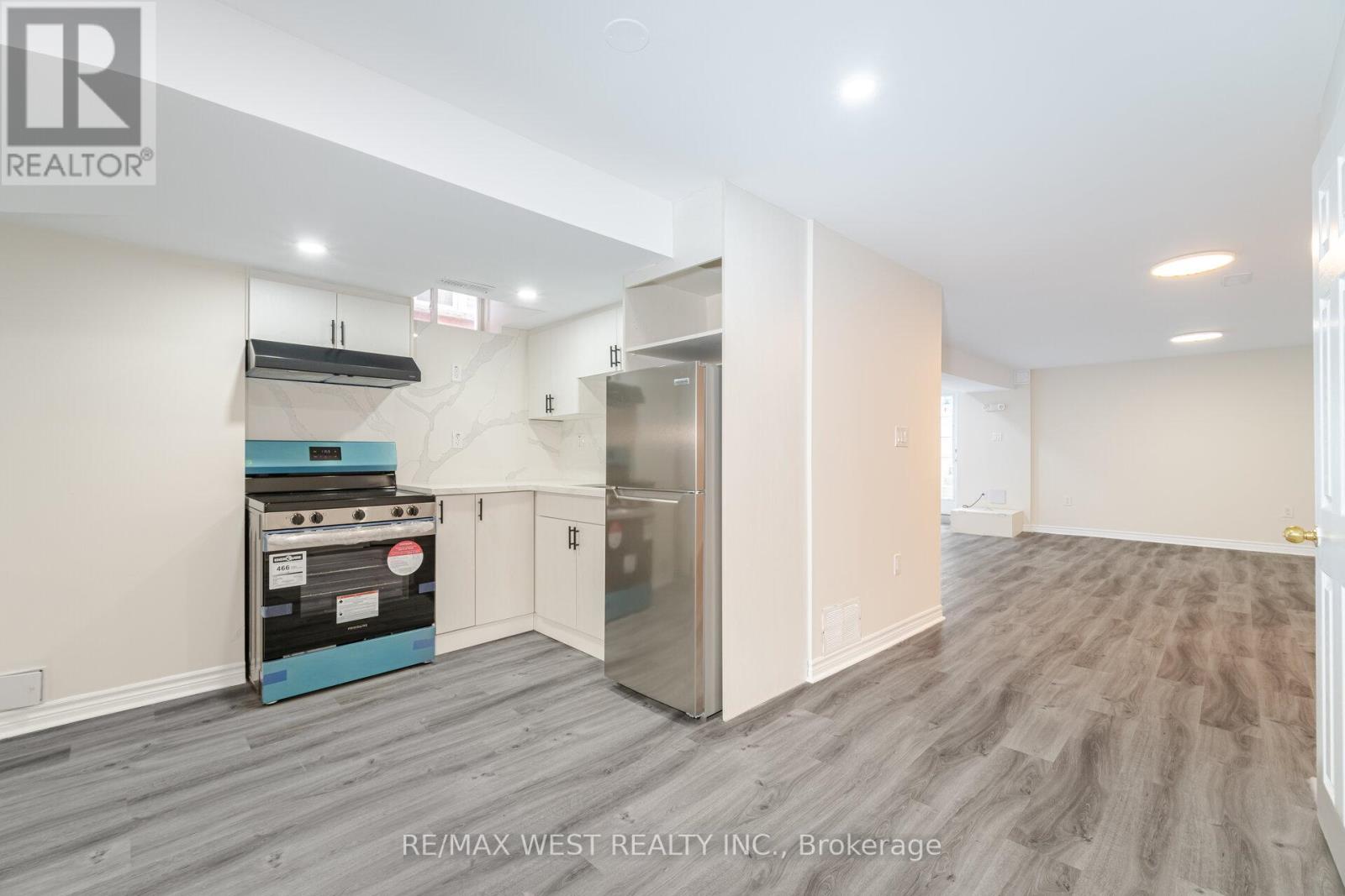 Bsmt - 1122 Hickory Hollow Glen, Mississauga, Ontario  L5W 1Z8 - Photo 14 - W13163772