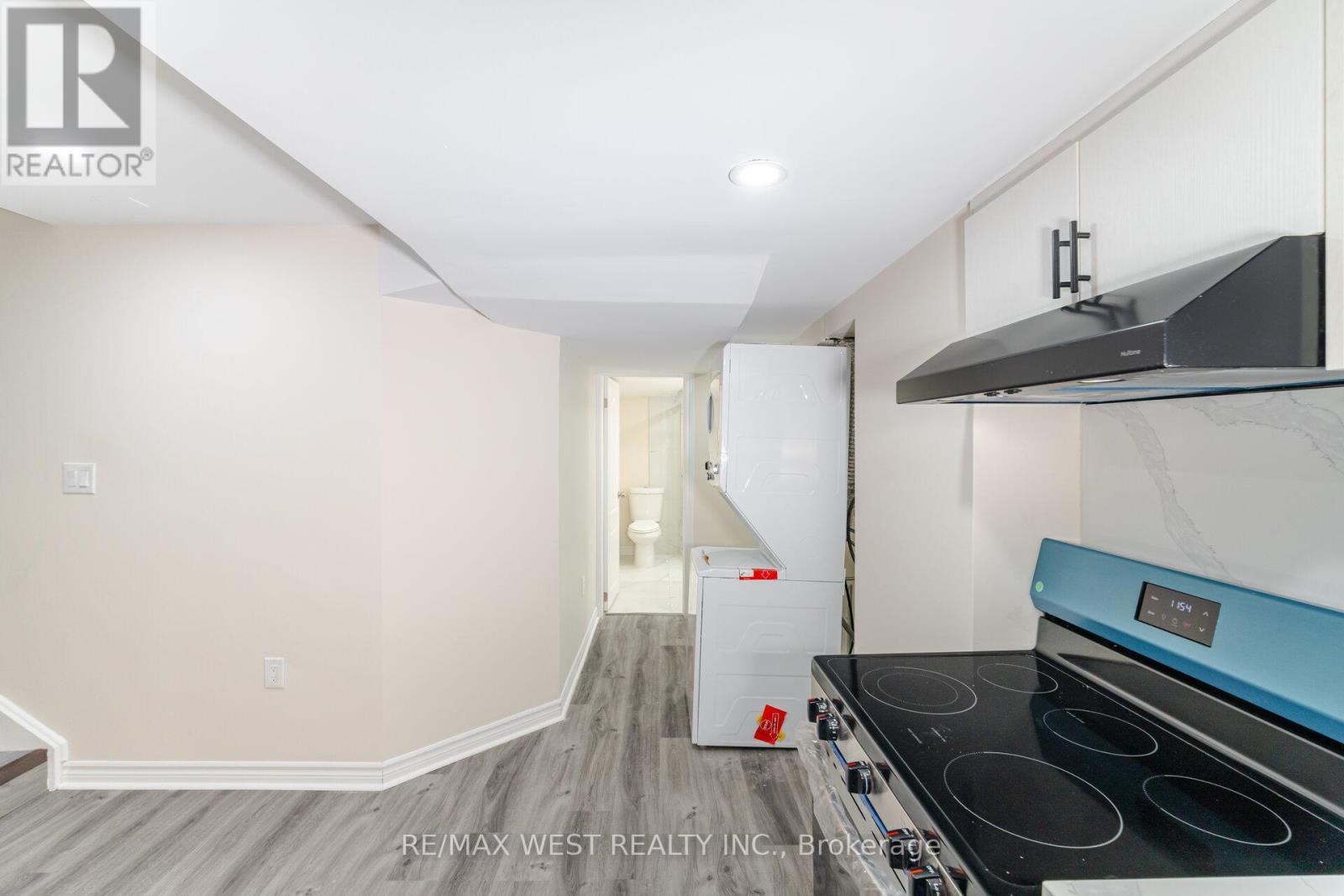 Bsmt - 1122 Hickory Hollow Glen, Mississauga, Ontario  L5W 1Z8 - Photo 18 - W13163772