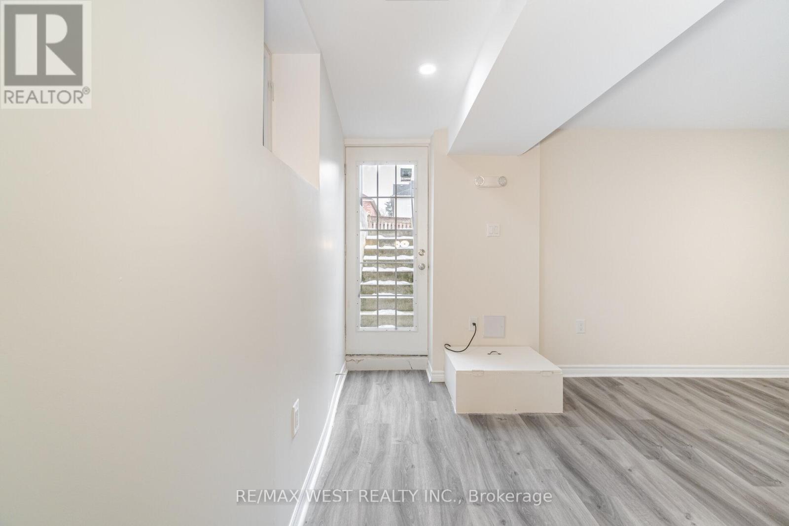 Bsmt - 1122 Hickory Hollow Glen, Mississauga, Ontario  L5W 1Z8 - Photo 4 - W13163772