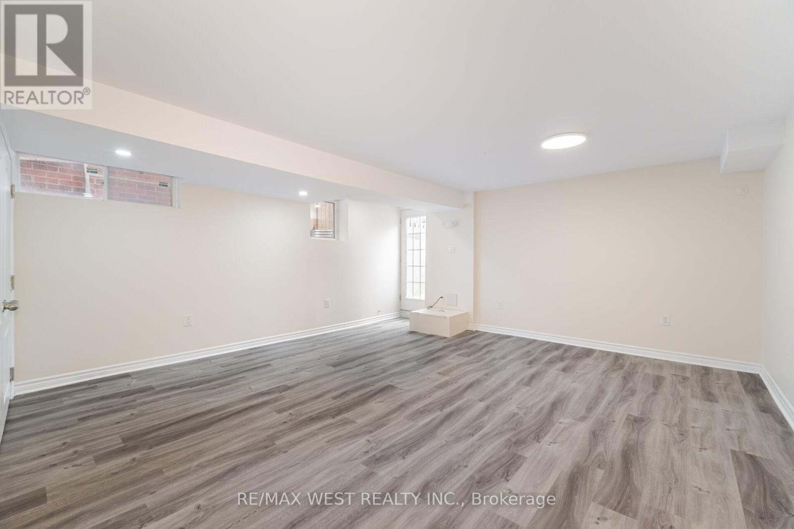 Bsmt - 1122 Hickory Hollow Glen, Mississauga, Ontario  L5W 1Z8 - Photo 7 - W13163772