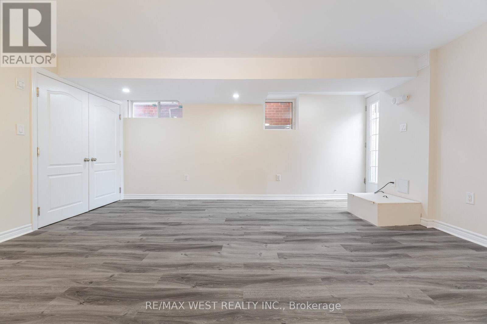 Bsmt - 1122 Hickory Hollow Glen, Mississauga, Ontario  L5W 1Z8 - Photo 8 - W13163772