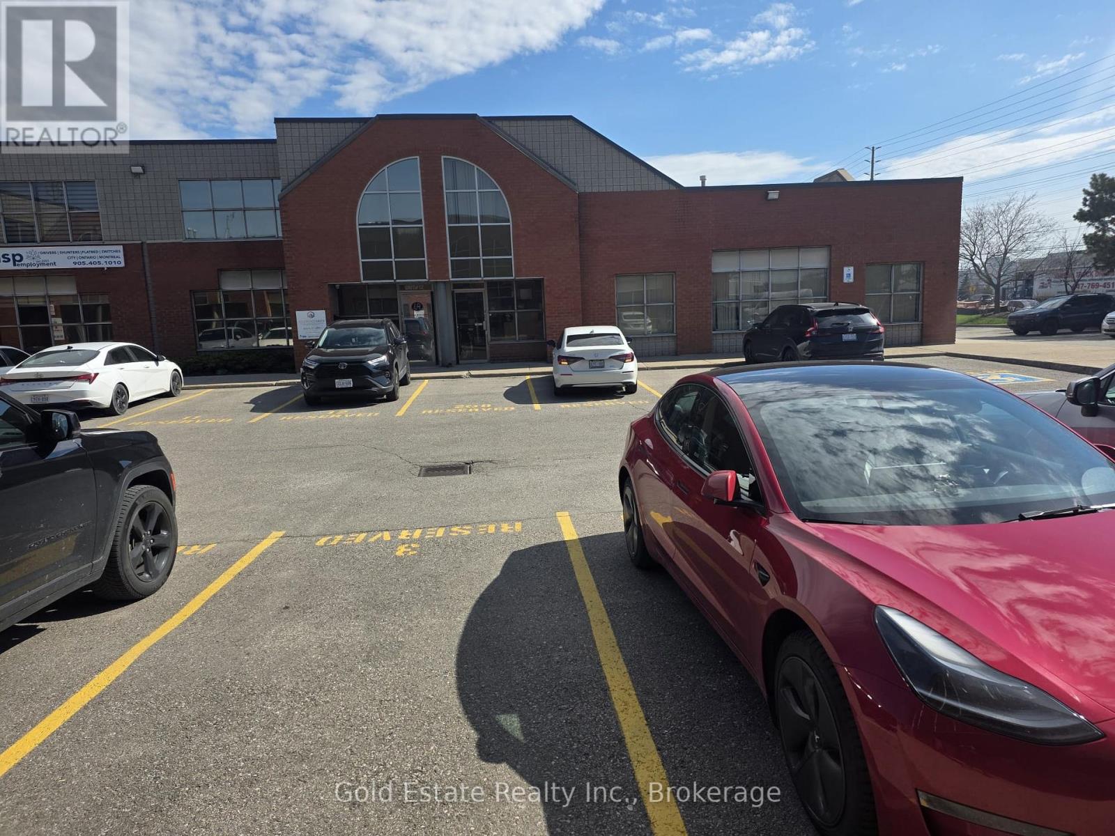 2 - 7015 Tranmere Drive, Mississauga, Ontario  L4T 2T9 - Photo 9 - W13163792