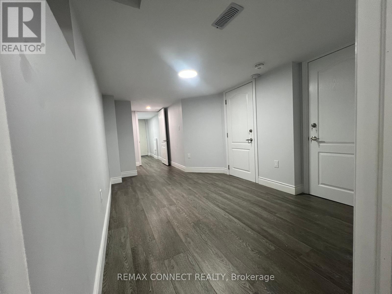 Bsmt - 8 Evanwood Crescent, Brampton, Ontario  L6X 0P8 - Photo 4 - W13163826