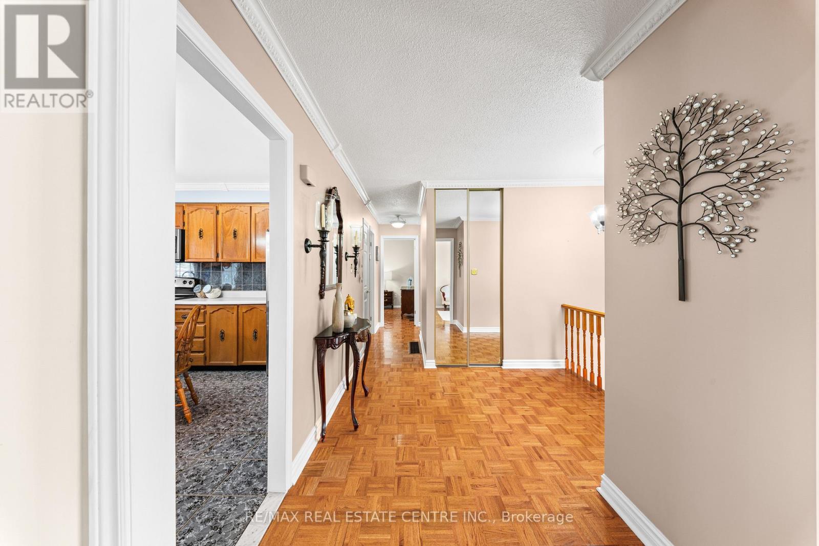 24 Linkdale Road, Brampton, Ontario  L6V 2Y4 - Photo 11 - W13163844