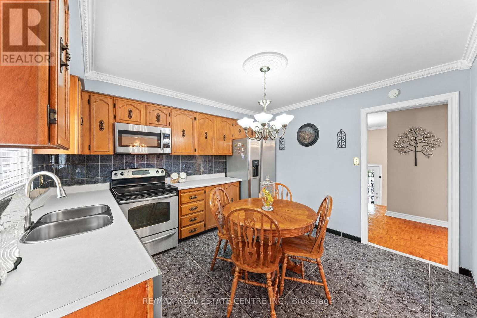 24 Linkdale Road, Brampton, Ontario  L6V 2Y4 - Photo 22 - W13163844