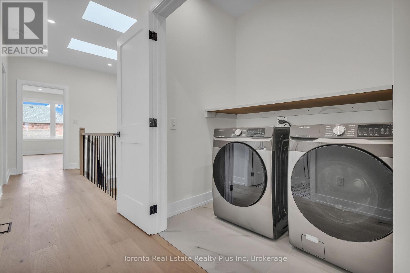 138 Bowie Avenue, Toronto (Briar Hill-Belgravia), Ontario  M6E 2R2 - Photo 24 - W13163856