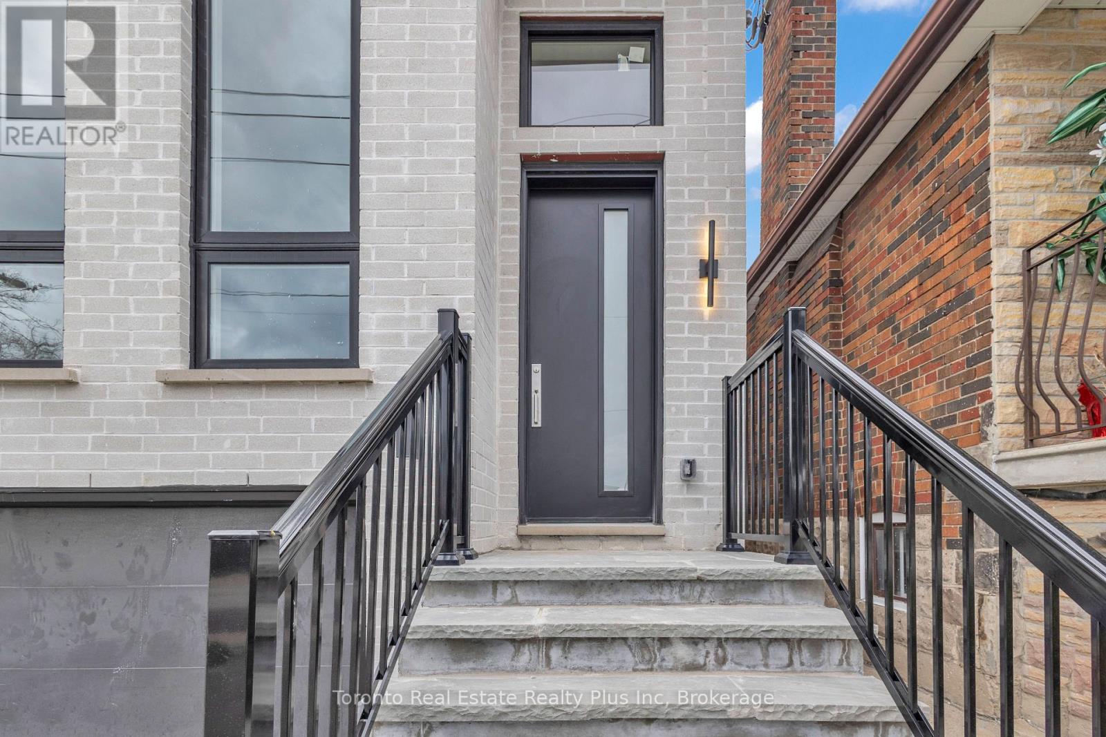 138 Bowie Avenue, Toronto (Briar Hill-Belgravia), Ontario  M6E 2R2 - Photo 27 - W13163856