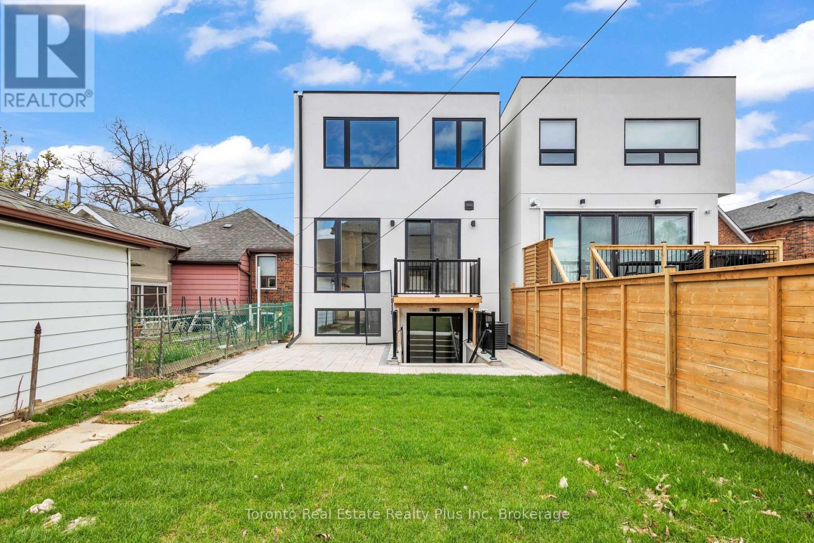 138 Bowie Avenue, Toronto (Briar Hill-Belgravia), Ontario  M6E 2R2 - Photo 30 - W13163856