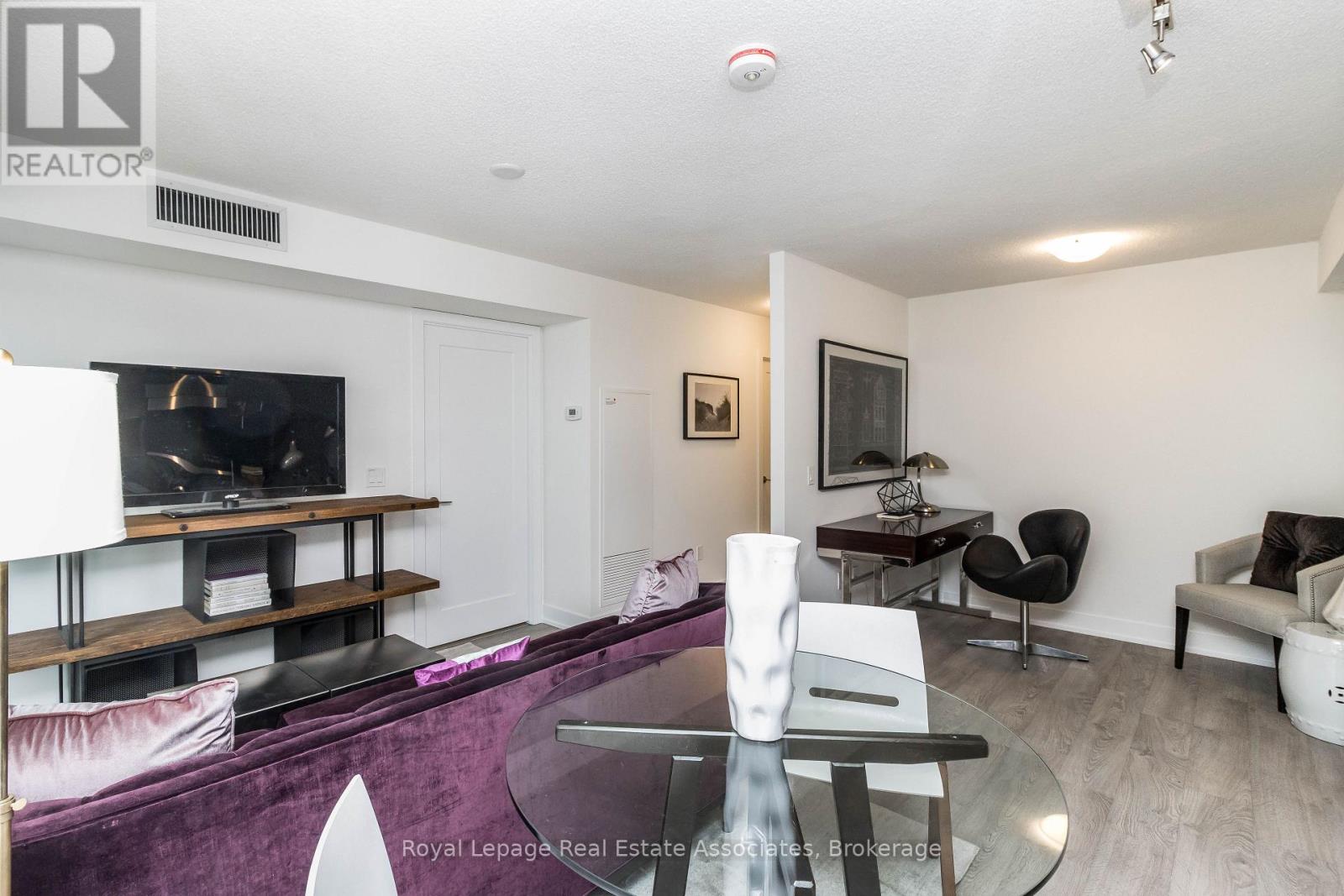 1325 - 9 Mabelle Avenue, Toronto, Ontario  M9A 0E1 - Photo 8 - W13163938