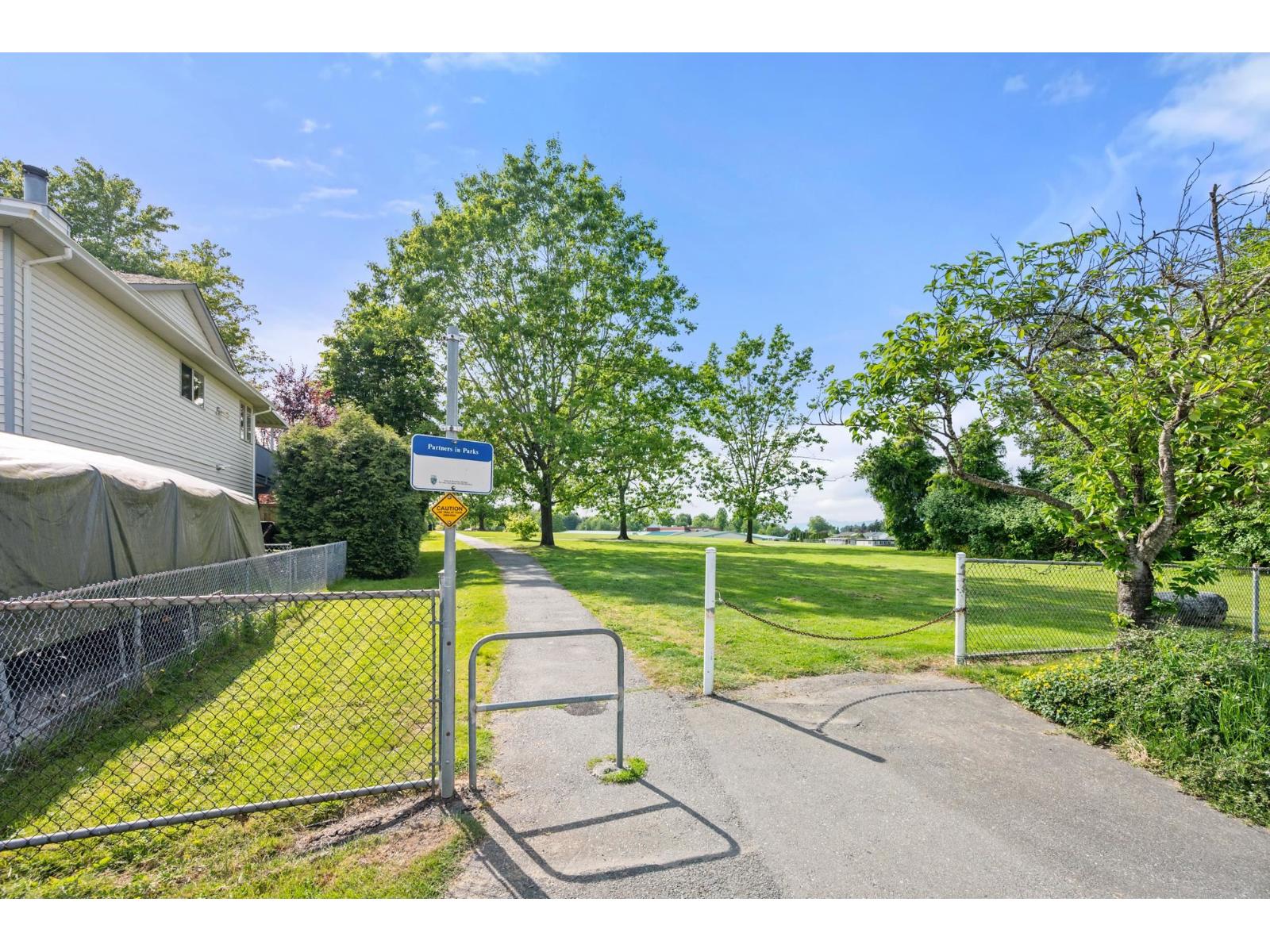 8965 213 Street, Langley, British Columbia  V1M 1Z5 - Photo 40 - R3126536