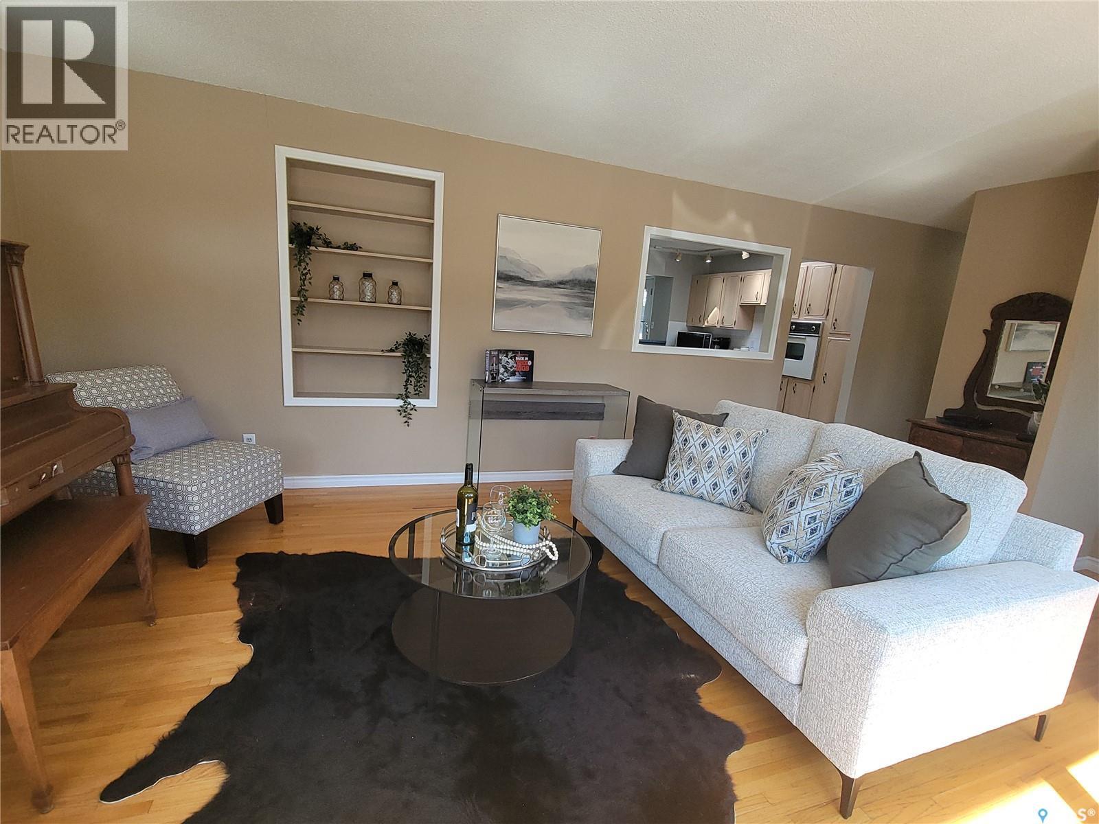1502 Early Drive, Saskatoon, Saskatchewan  S7H 3K2 - Photo 2 - SK036832