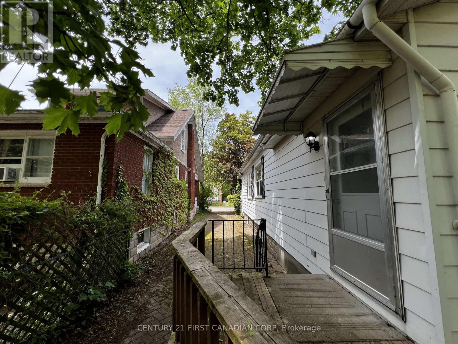215 Bernard Avenue, London East, Ontario  N6A 2M9 - Photo 5 - X13164124