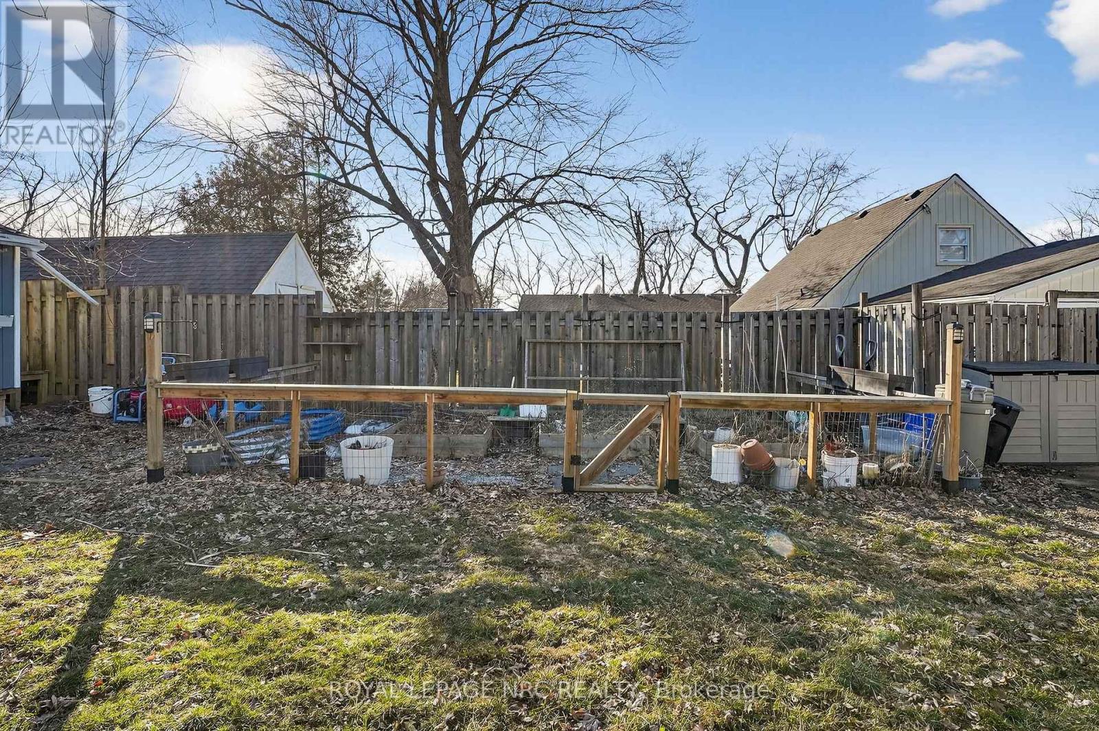 3767 Summit Avenue, Fort Erie, Ontario  L0S 1N0 - Photo 36 - X12850456