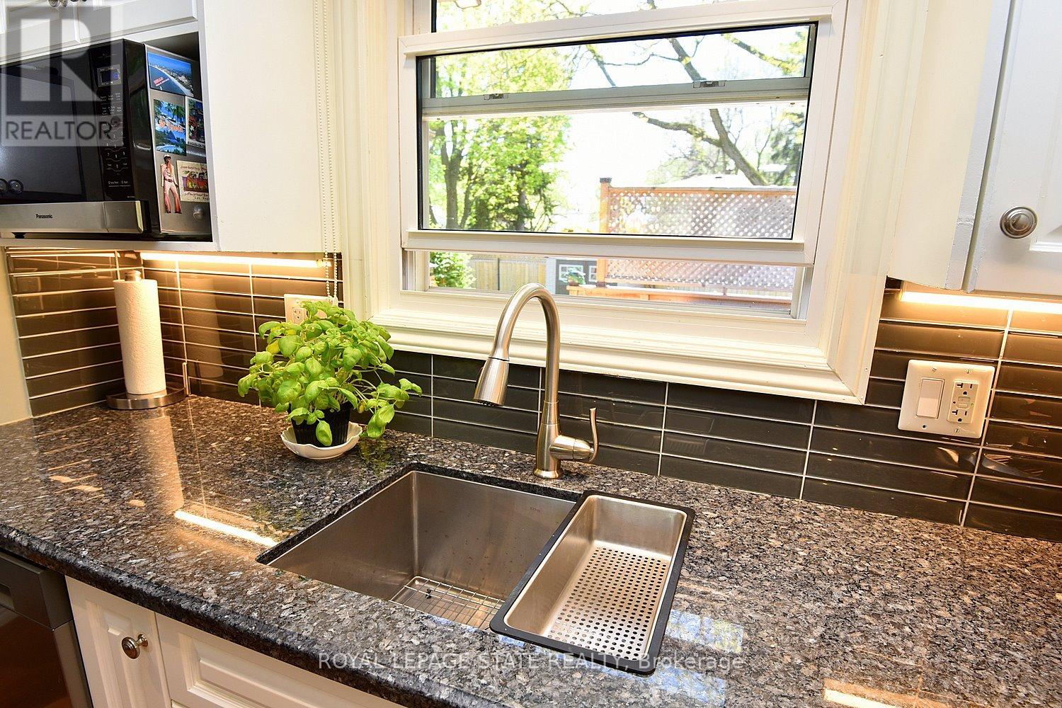 9 San Fernando Drive, Hamilton, Ontario  L9C 2C1 - Photo 28 - X13163736