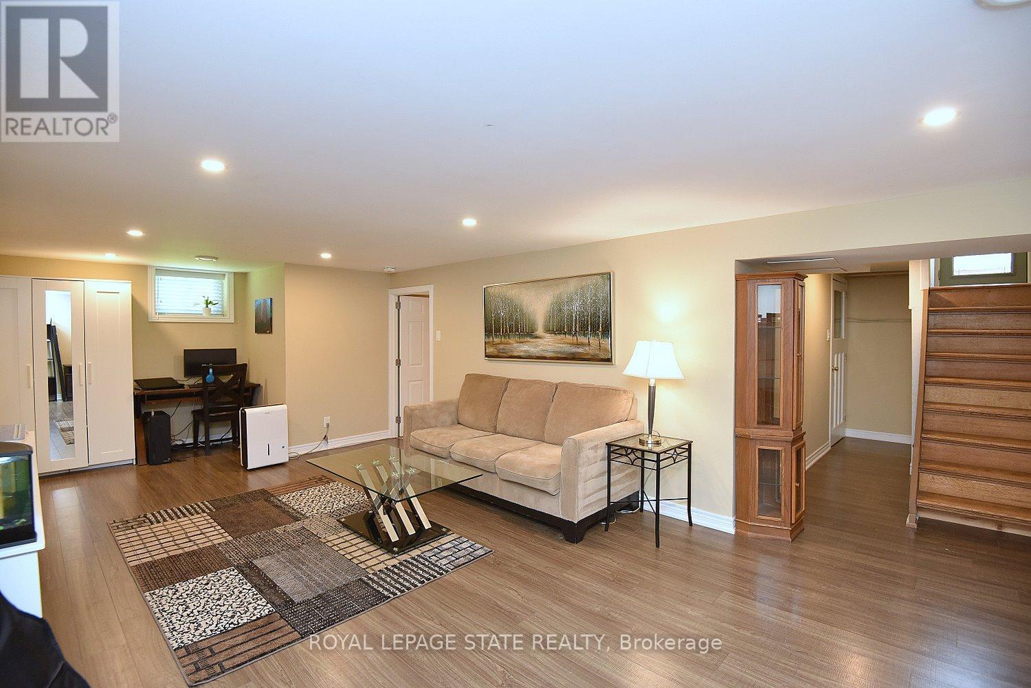 9 San Fernando Drive, Hamilton, Ontario  L9C 2C1 - Photo 8 - X13163736
