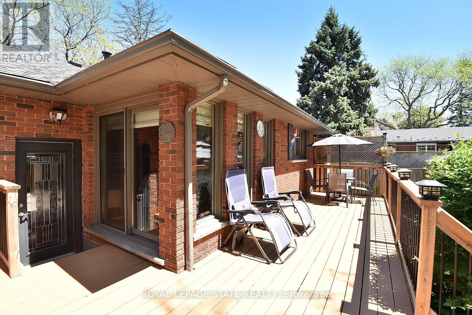 9 San Fernando Drive, Hamilton, Ontario  L9C 2C1 - Photo 9 - X13163736