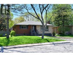 9 SAN FERNANDO DRIVE, Hamilton, Ontario