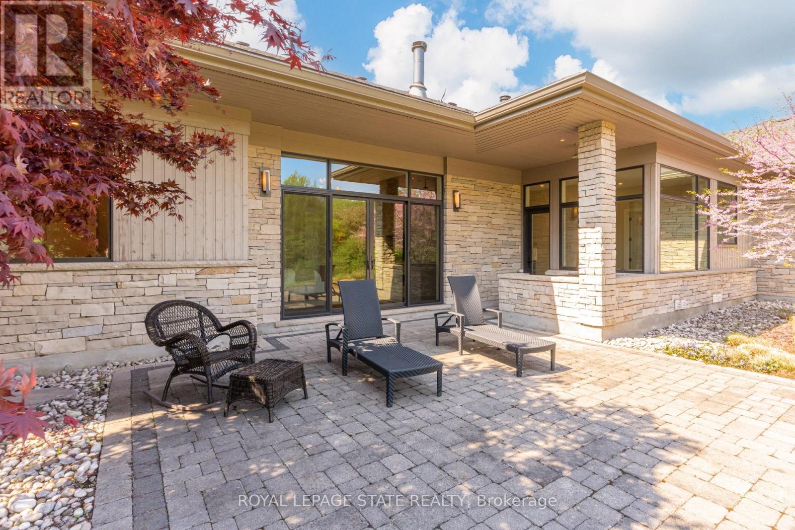 1099 Mineral Springs Road, Hamilton, Ontario  L9H 5E3 - Photo 48 - X13163838