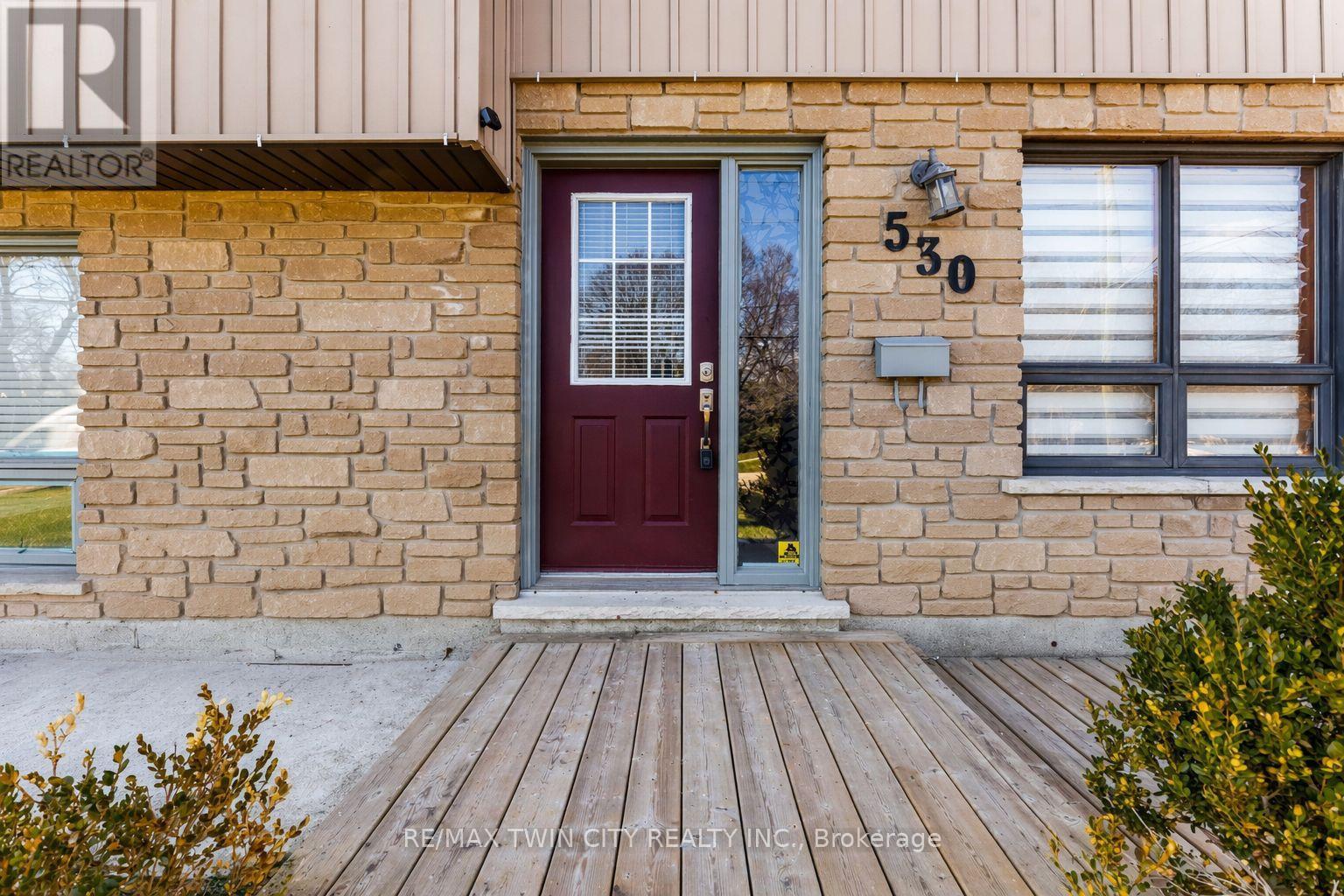 530 Fountain Street S, Cambridge, Ontario  N3H 1J3 - Photo 2 - X13163868