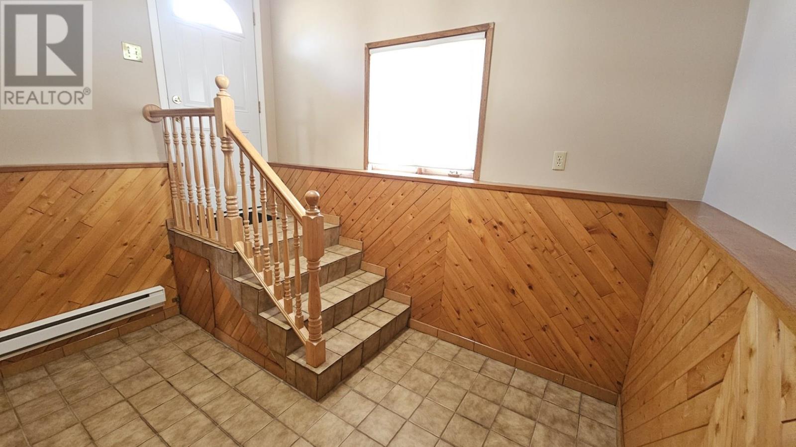 459 Frontenac Bay, Thunder Bay, Ontario  P7C 1M5 - Photo 17 - TB2601161
