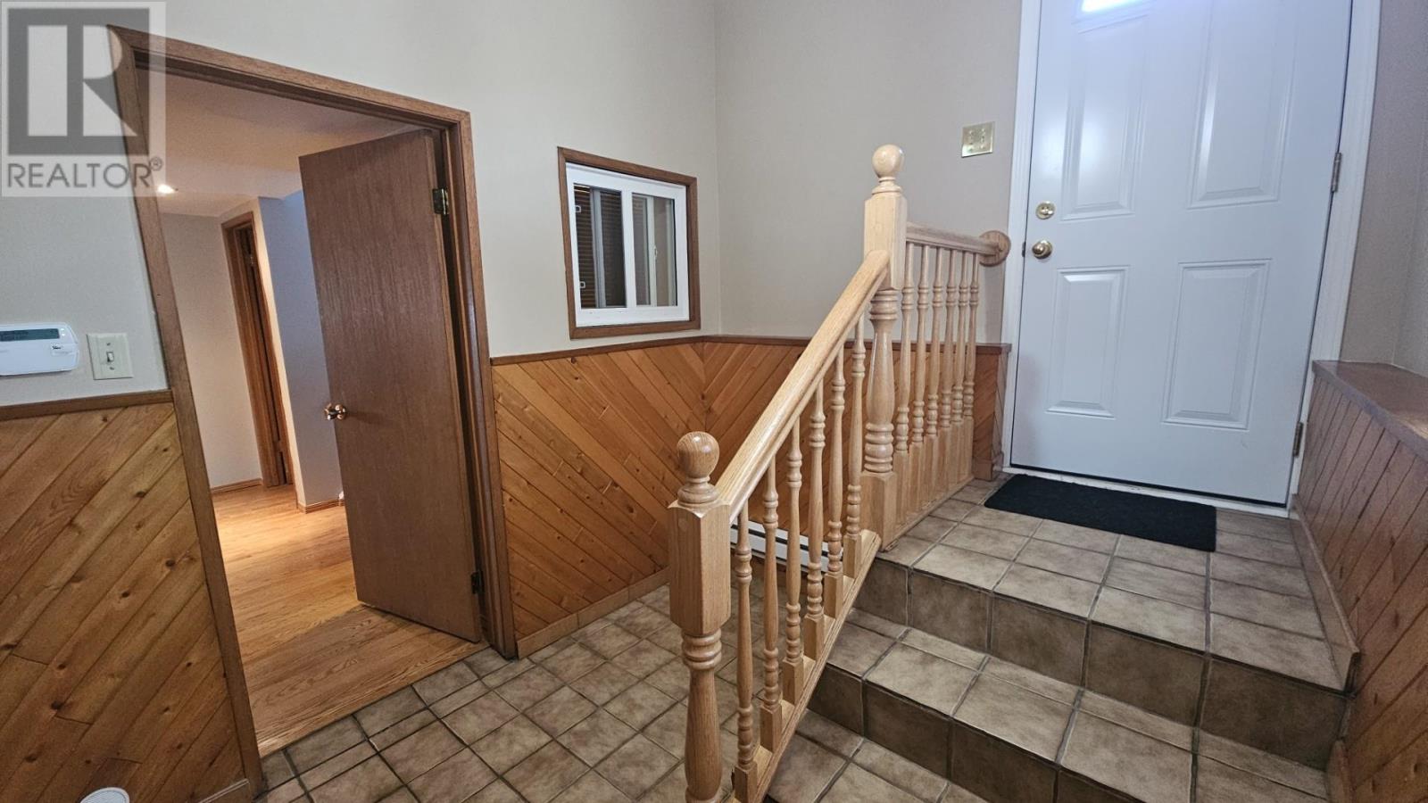 459 Frontenac Bay, Thunder Bay, Ontario  P7C 1M5 - Photo 18 - TB2601161