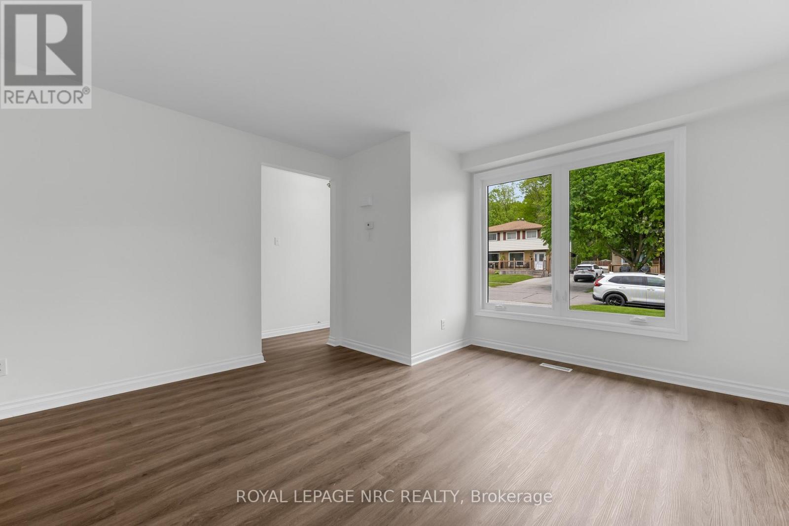 64 Silvan Drive, Welland, Ontario  L3C 6C3 - Photo 11 - X13164116