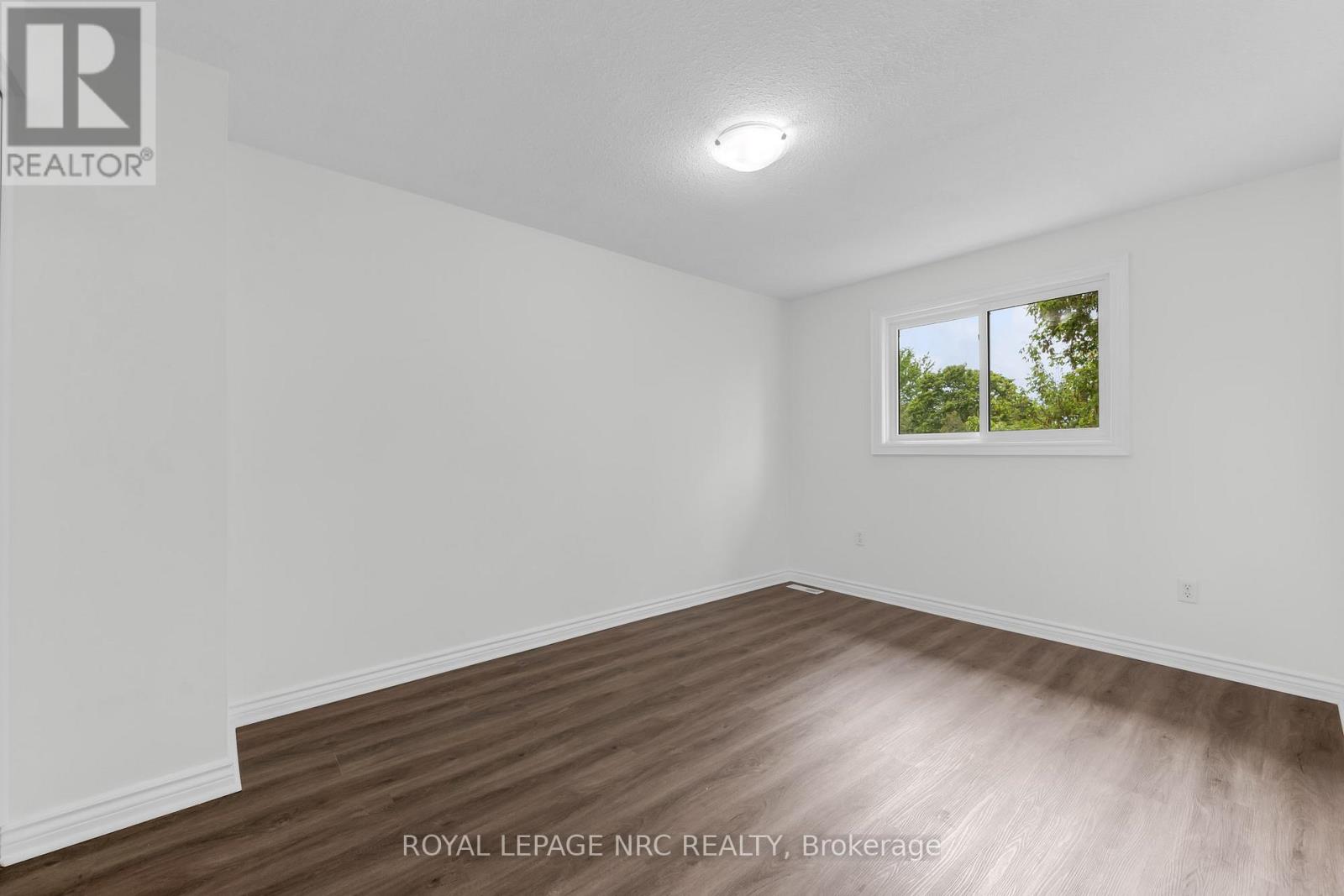 64 Silvan Drive, Welland, Ontario  L3C 6C3 - Photo 23 - X13164116