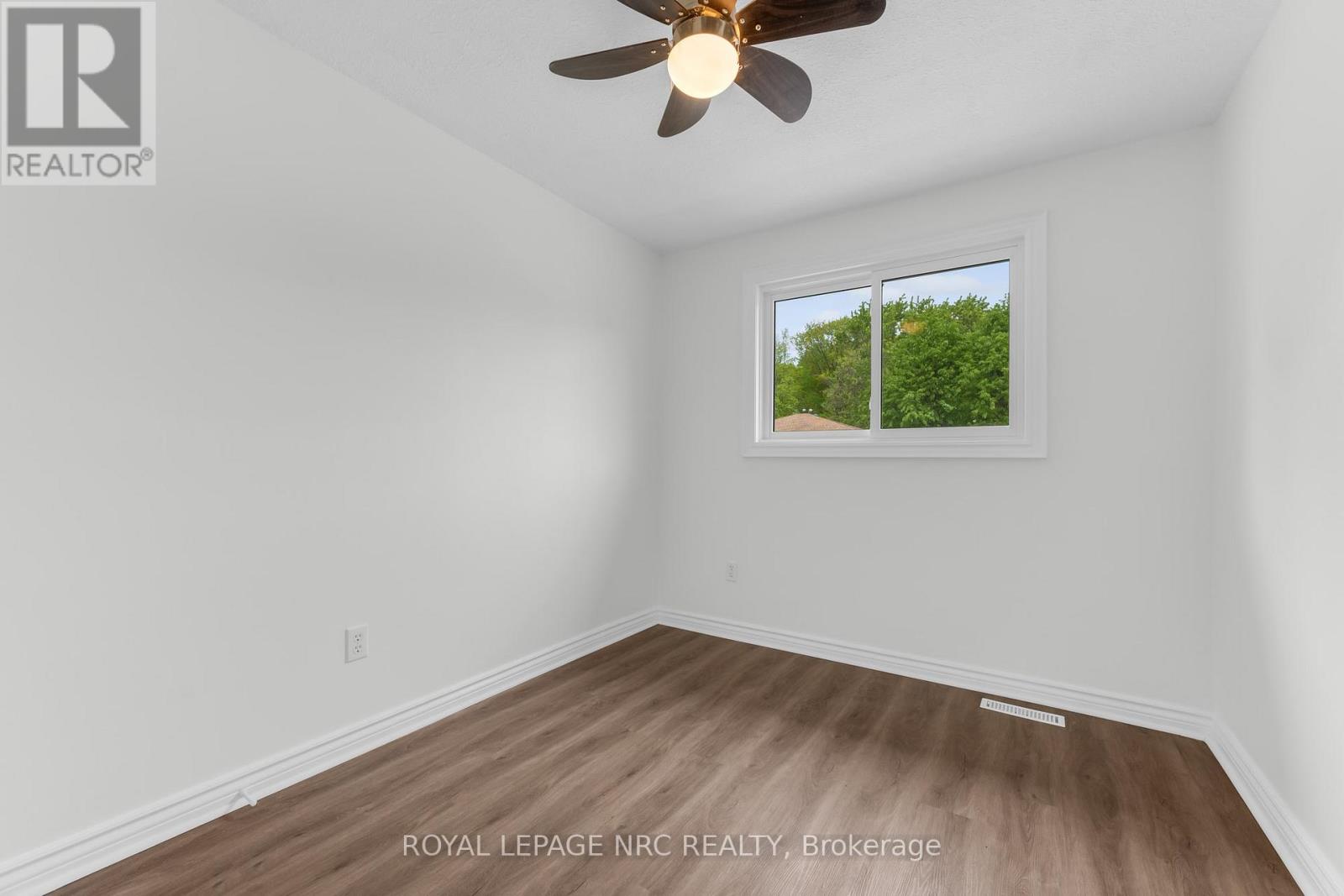 64 Silvan Drive, Welland, Ontario  L3C 6C3 - Photo 29 - X13164116