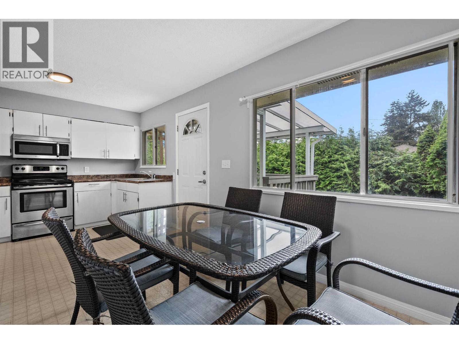 443-445 W Keith Road, Vancouver, British Columbia  V7M 1M2 - Photo 32 - R3126952