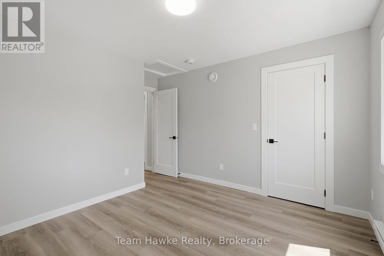 64 Matchedash Street S, Orillia, Ontario  L3V 4W5 - Photo 37 - S13164154