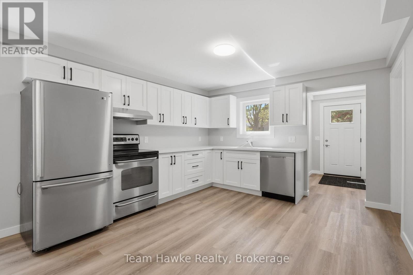 64 Matchedash Street S, Orillia, Ontario  L3V 4W5 - Photo 7 - S13164154