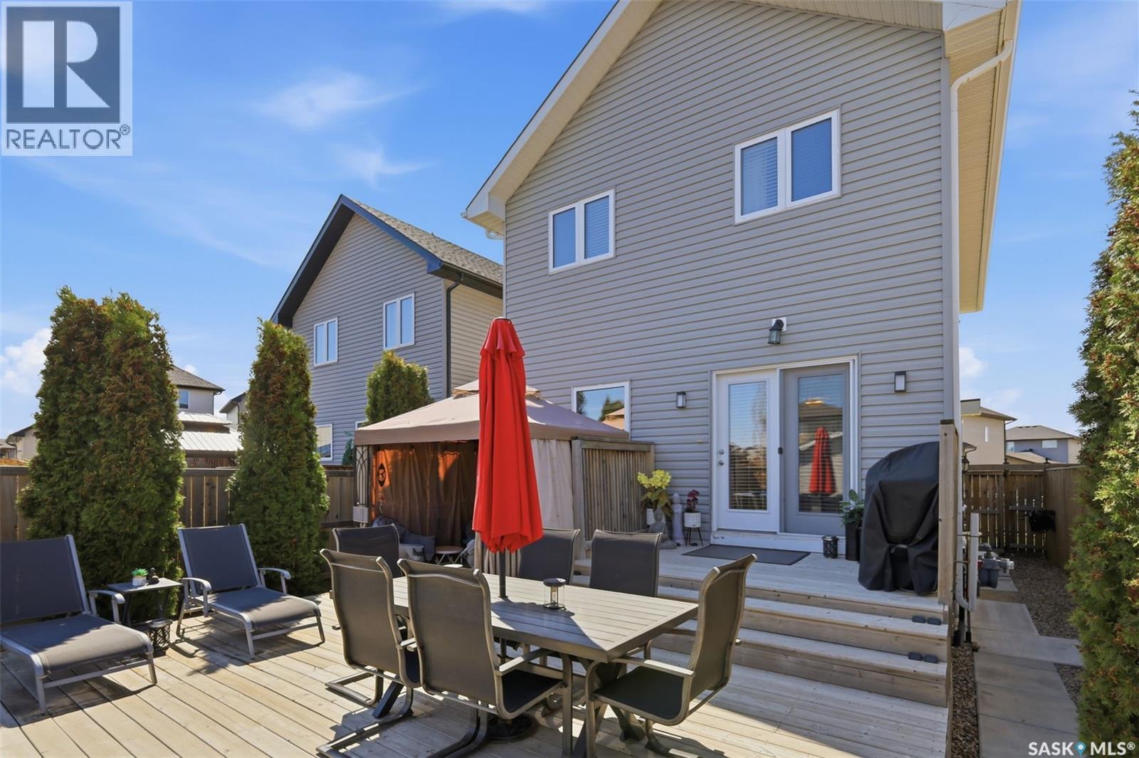 646 Hampton Circle, Saskatoon, Saskatchewan  S7R 0J5 - Photo 4 - SK036635