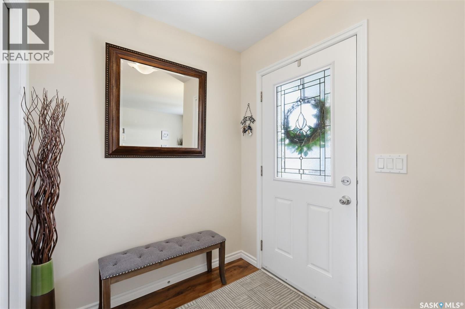 646 Hampton Circle, Saskatoon, Saskatchewan  S7R 0J5 - Photo 5 - SK036635