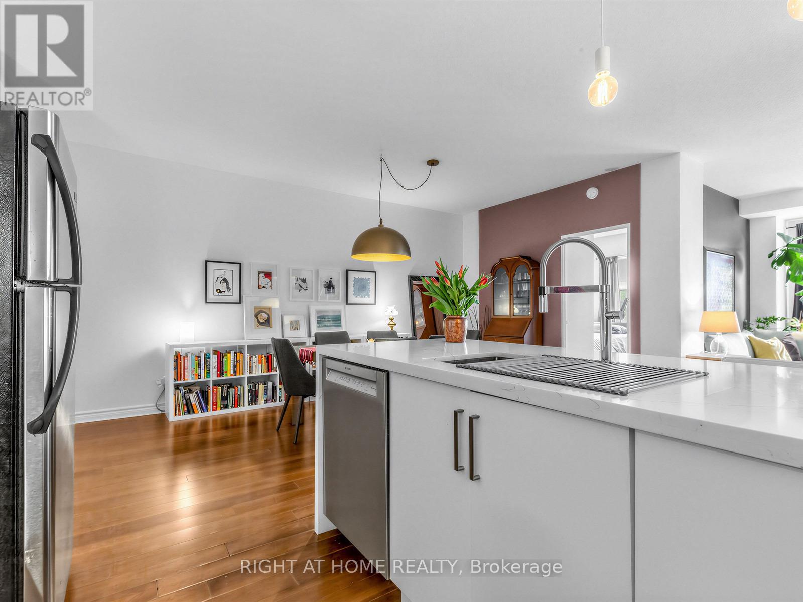 406 - 11 Christie Street, Toronto, Ontario  M6G 4C3 - Photo 19 - C13164020