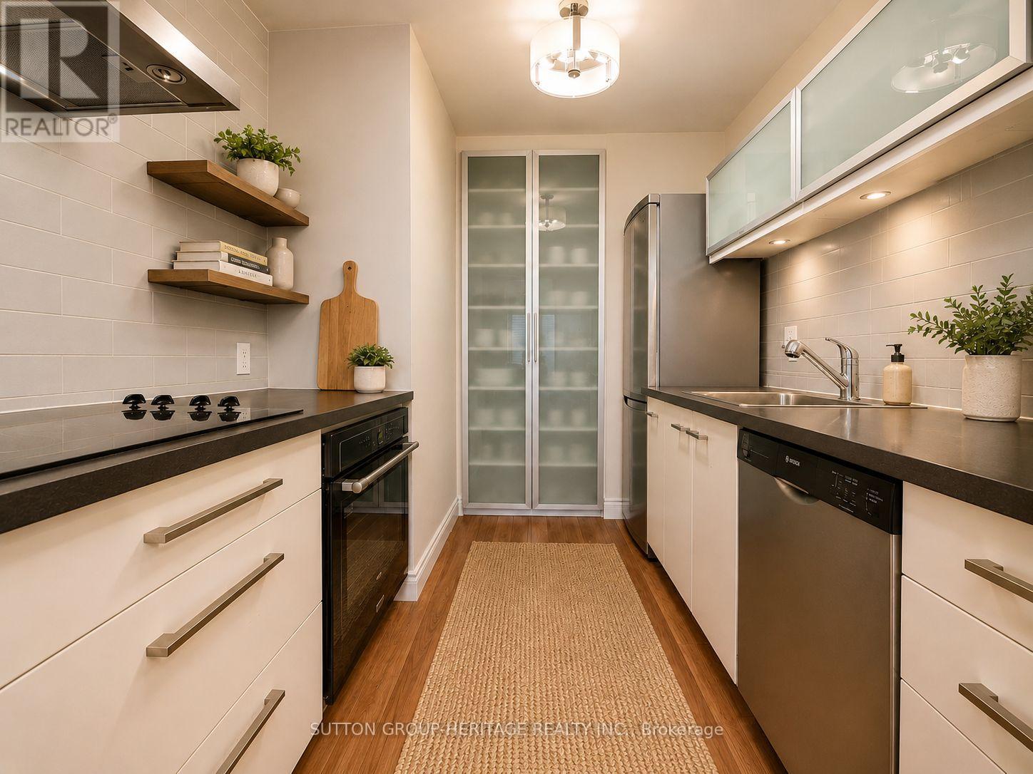 704 - 581 Avenue Road, Toronto, Ontario  M4V 2K4 - Photo 13 - C13164034