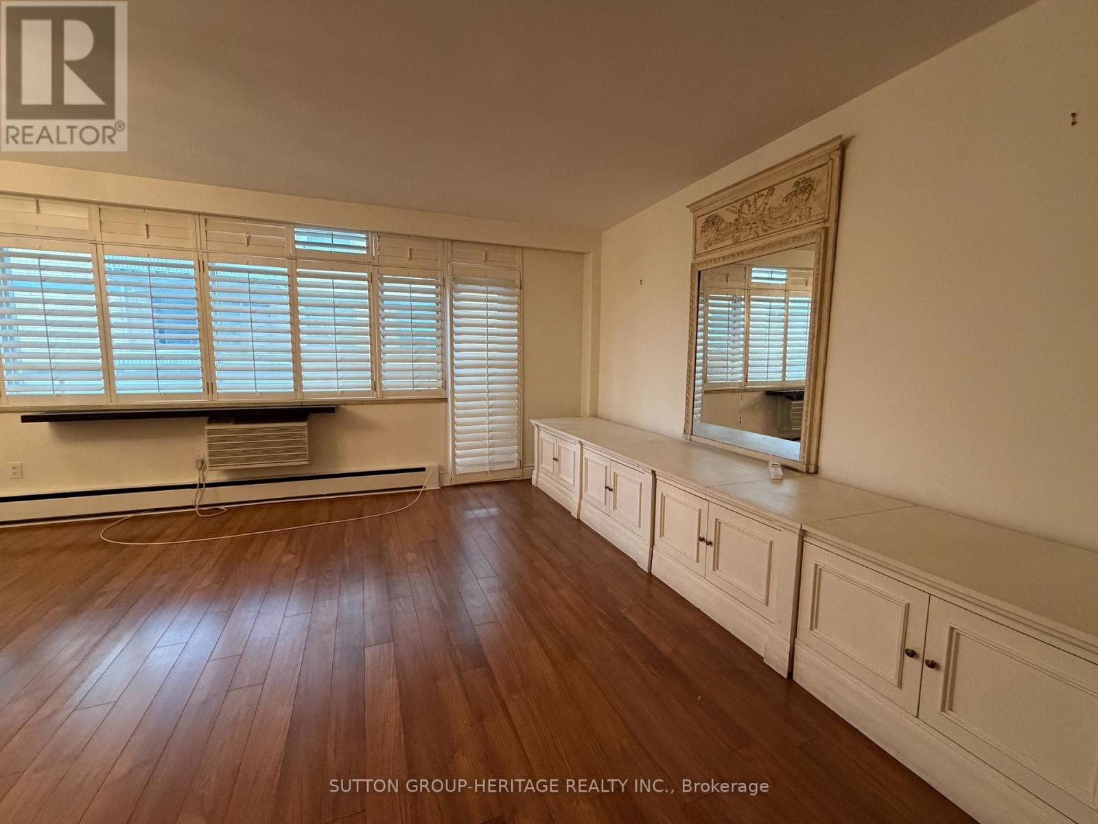 704 - 581 Avenue Road, Toronto, Ontario  M4V 2K4 - Photo 4 - C13164034